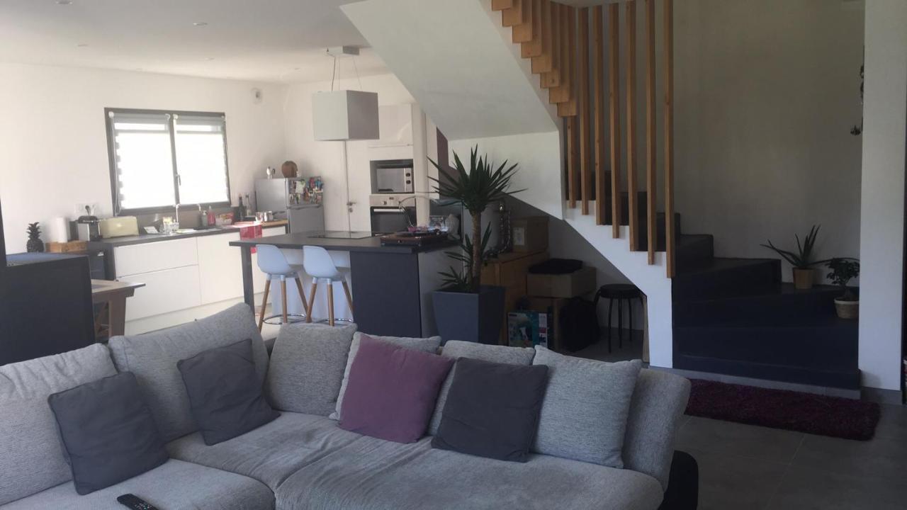 Agréable maison moderne Le Hézo Exterior foto